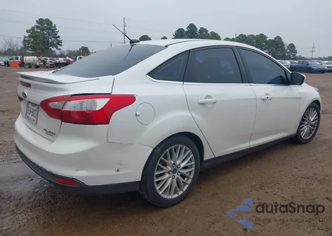 2013 Ford Focus Titanium from USA, damaged, VIN 1FADP3J24DL167180
